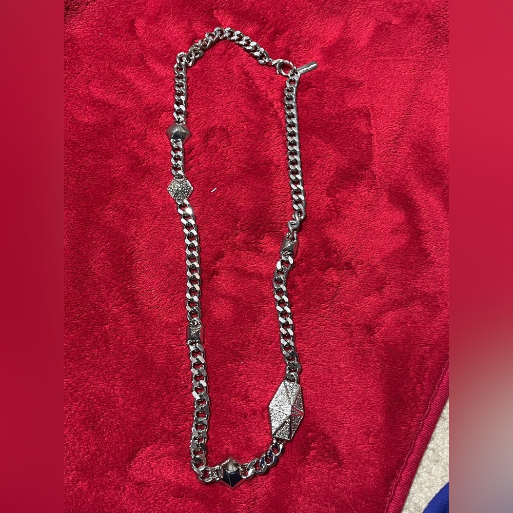 Vince Camuto Chic Silver Chain Necklace with Unique Accents